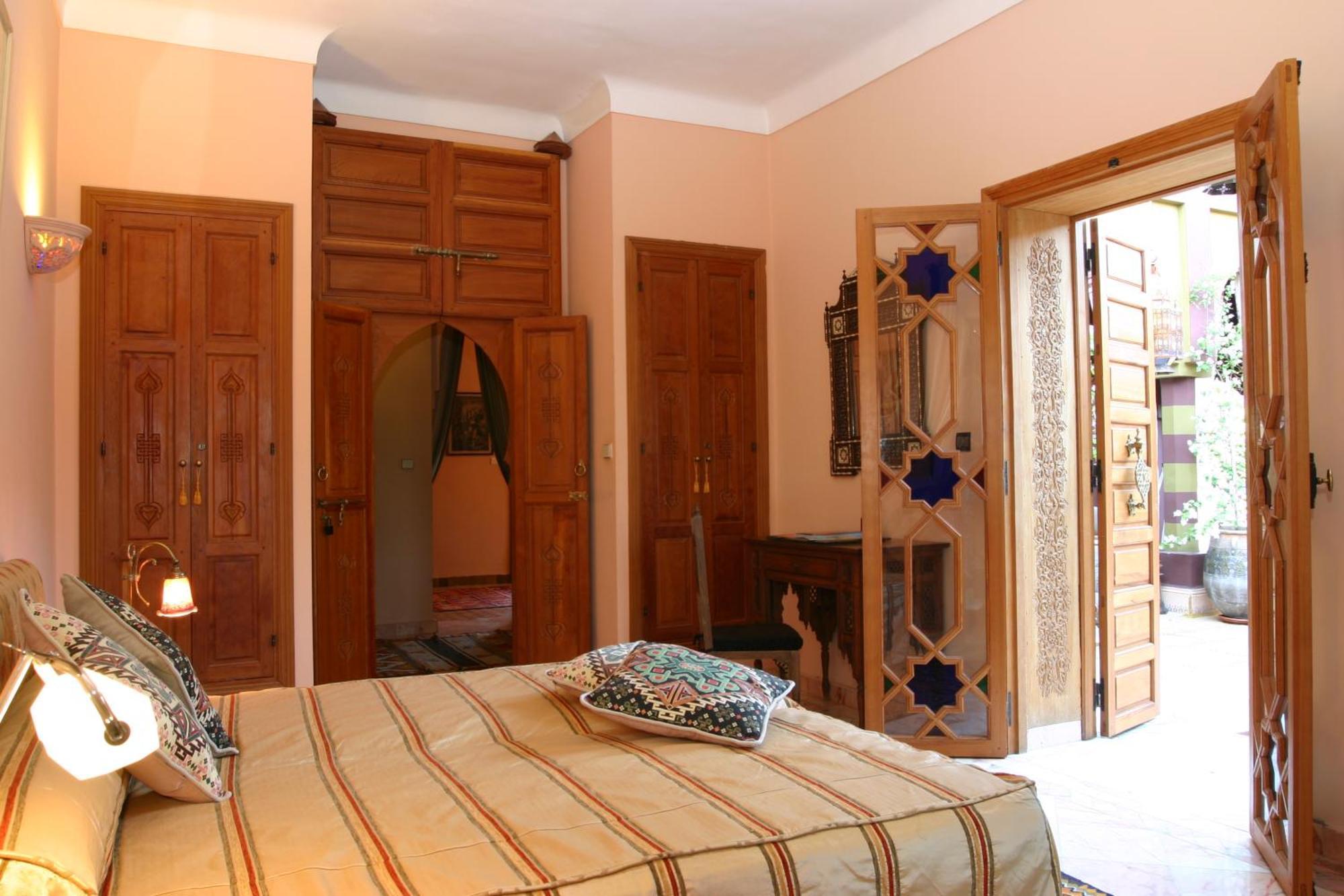 Gasthof Dar Ayniwen Garden Hotel&bird Zoo