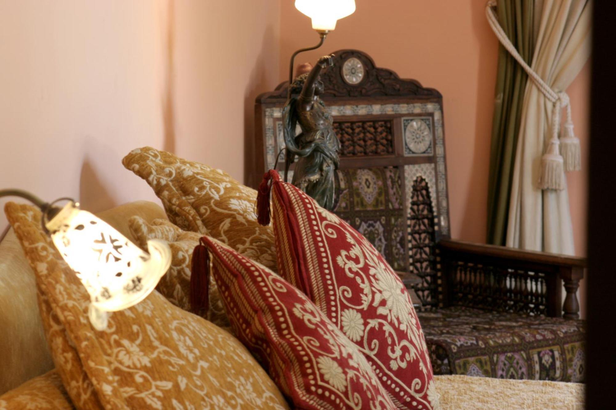 Gasthof Dar Ayniwen Garden Hotel&bird Zoo