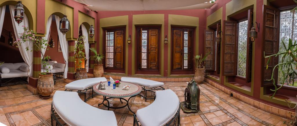 Gasthof Dar Ayniwen Garden Hotel&bird Zoo